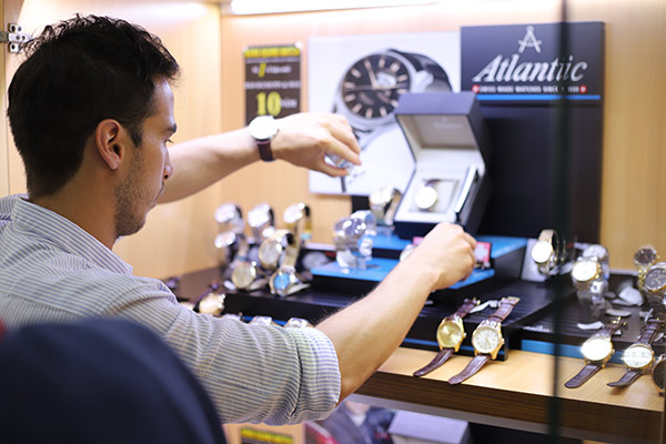Đồng hồ Atlantic khẳng định đẳng cấp tại thị trường Việt Nam - Tin tổng hợp | Đăng Quang Watch