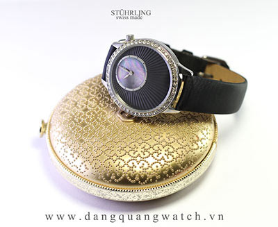 Cách đơn giản để khử mùi dây da đồng hồ - Kiến thức đồng hồ | Đăng Quang Watch