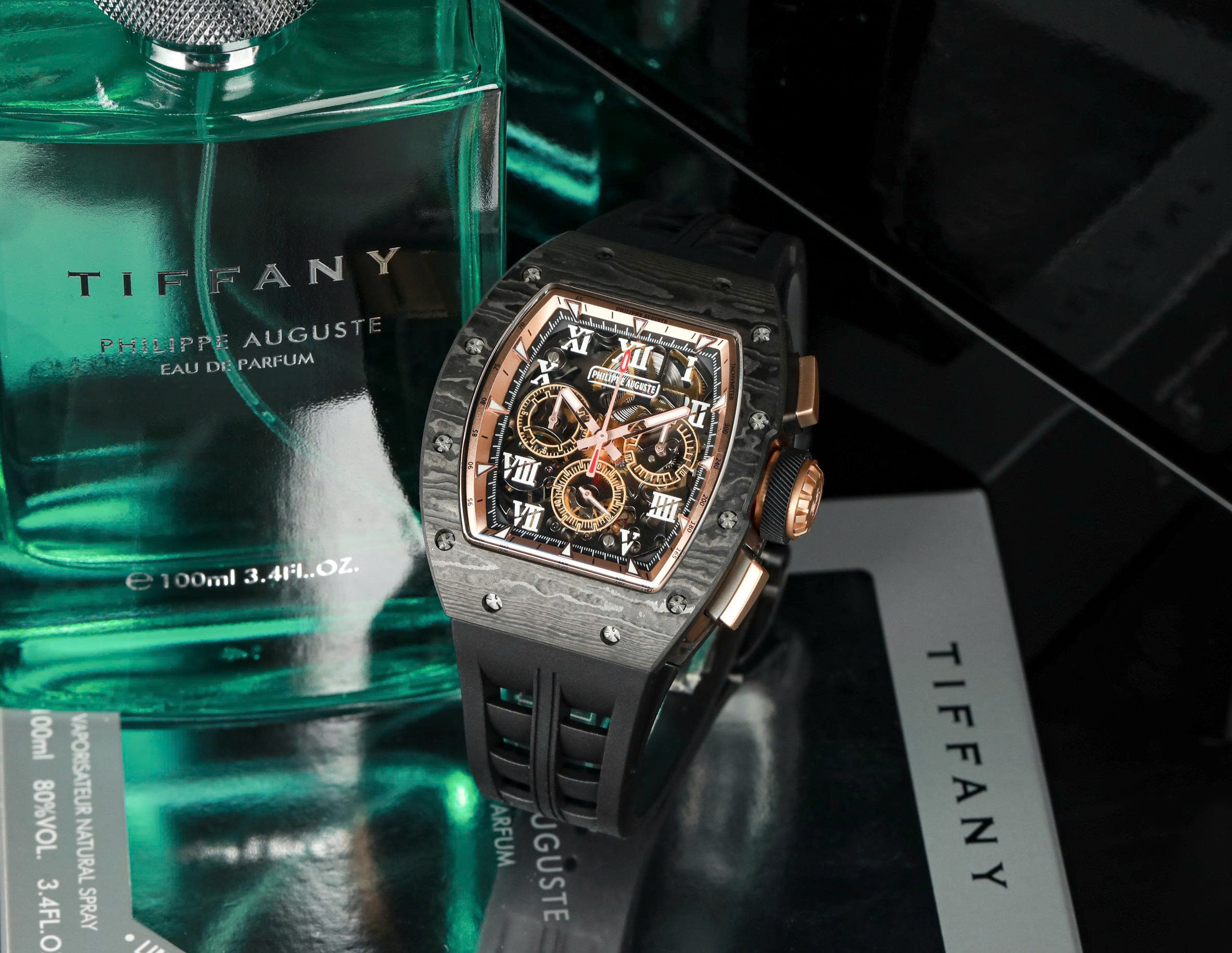 Đồng hồ Automatic Chronograph – Chuẩn mực của phong cách thượng lưu