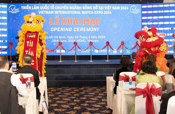 Đăng Quang Watch tham gia triển lãm quốc tế chuyên ngành đồng hồ tại Việt Nam năm 2024