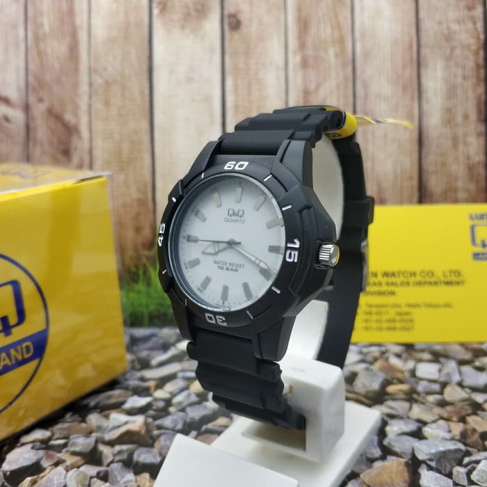 Đồng hồ Q&Q QQ-VQ84J004Y