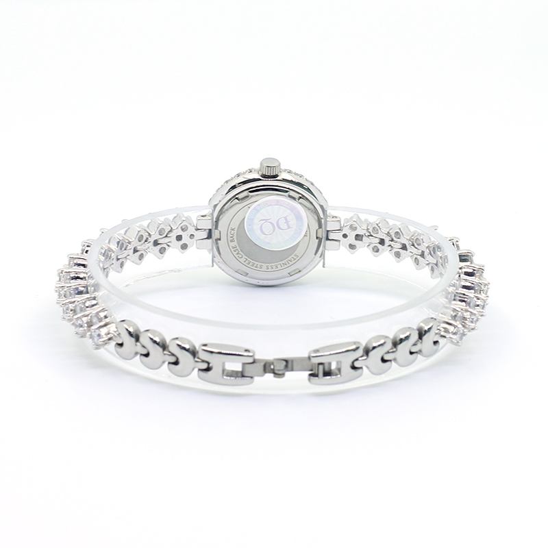 Đồng hồ Diamond D DM62015