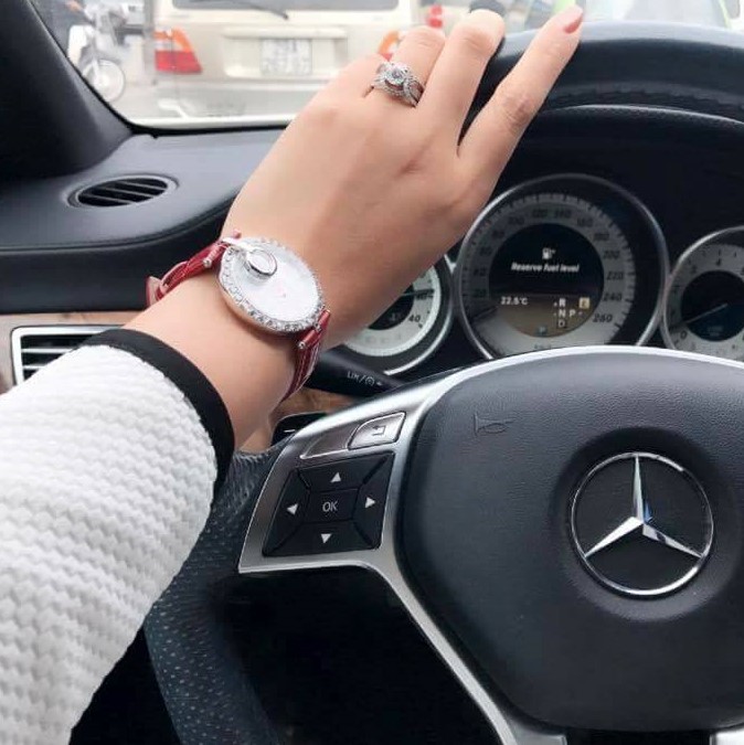 Đồng hồ Diamond D DM38505R